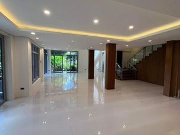 7BR House and Lot for Sale in Manila Southwoods Village, Cavite