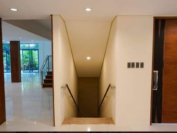 7BR House and Lot for Sale in Manila Southwoods Village, Cavite