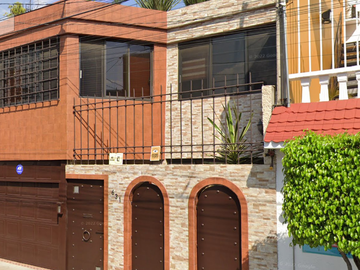 casa  en venta en calle mollendo en lindavista