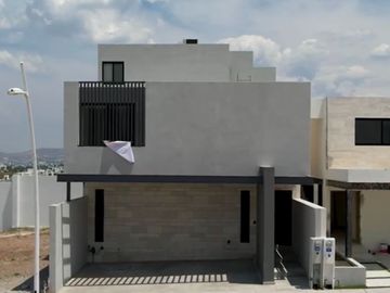 Casa en Venta en SLP, San Angel V