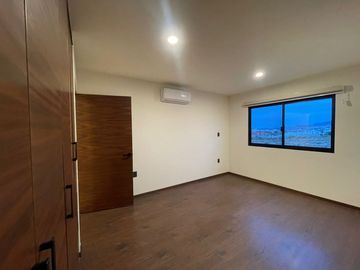 Casa en Venta en SLP, San Angel V