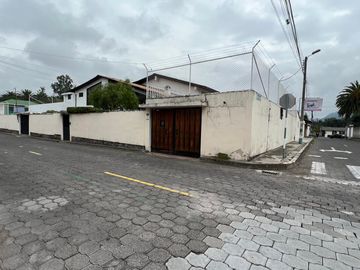 VENTA CASA EN EL TRIANGULO  SAN RAFAEL – VALLE DE LOS CHILLOS
