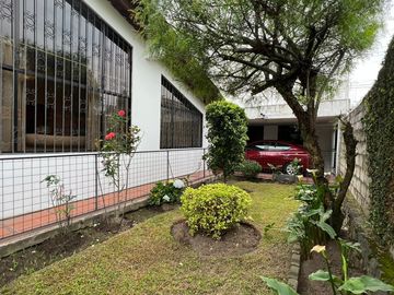 VENTA CASA EN EL TRIANGULO  SAN RAFAEL – VALLE DE LOS CHILLOS