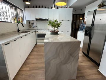 VENTA CASA EN EL TRIANGULO  SAN RAFAEL – VALLE DE LOS CHILLOS