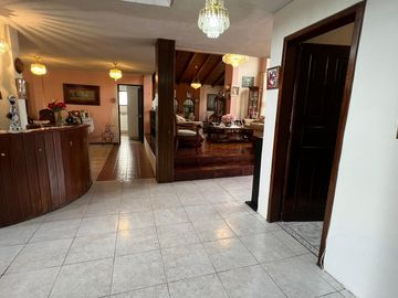 VENTA CASA EN EL TRIANGULO  SAN RAFAEL – VALLE DE LOS CHILLOS