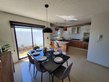 EXCELENTE HOGAR HOGAR AL SUR DE PACHUCA CON CISTERNA