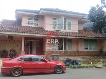 Rumah Dijual di River Park, Bintaro, Perlu Renov
