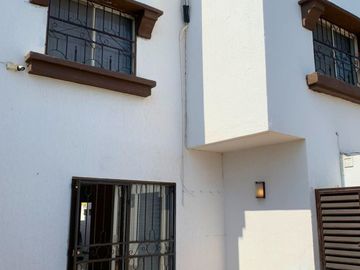 Renta casa en Villas del Mediterráneo