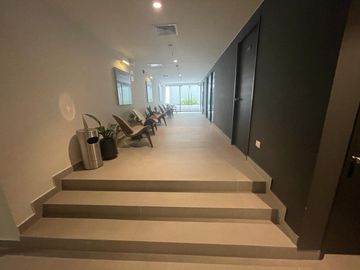 Alquiler De Moderna Oficina Inteligente De Estreno, En Edificio Pod Marcan