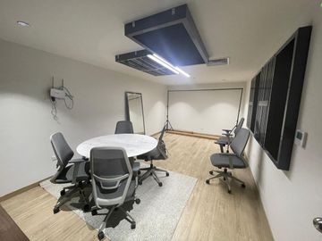 Alquiler De Moderna Oficina Inteligente De Estreno, En Edificio Pod Marcan