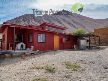 Venta de cervecería artesanal más casa en Paihuano, Valle del Elqui. $165 millones