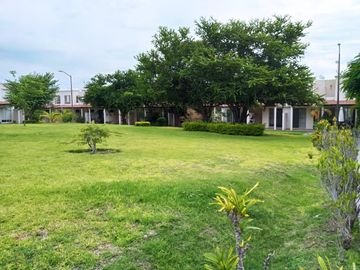 Casa en venta en Xochitepec Morelos, a 4 km de la autopista Acapulco Cuernavaca, Residencial Real Santa Fe II II.