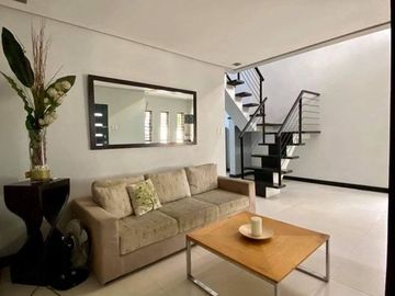 5BR House and Lot For Sale in Pacita San Pedro Laguna