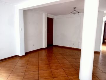 En Venta lindo departamento de 95 m2 en Urb Av. Mateo Pumacahua 🌲Wanchaq Cusco