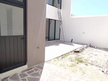 CASA en Mayorazgo Priv Santa Lucia