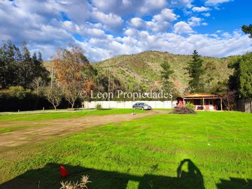 Leon Propiedades vende parcela con casa en Cuyuncavi, Curacaví.