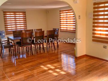 Leon Propiedades vende parcela con casa en Cuyuncavi, Curacaví.