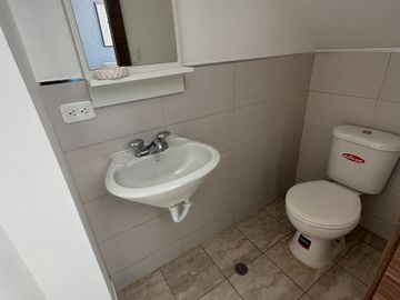 Casa a estrenar de venta secotr pomasqui