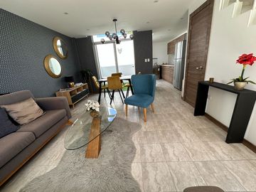 Casa a estrenar de venta secotr pomasqui