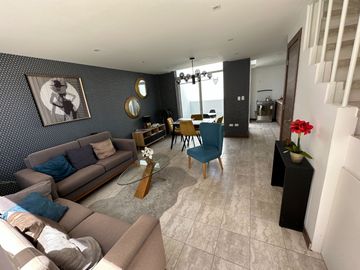 Casa a estrenar de venta secotr pomasqui