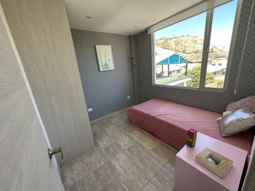 Casa a estrenar de venta secotr pomasqui