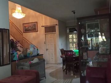 Rumah Akses Mobil, 550 Meter Ke Jalan Raya Pahlawan Bintaro