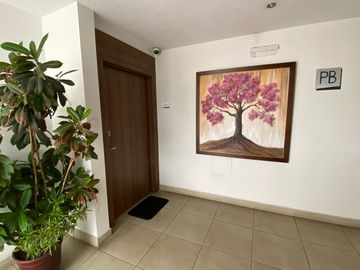 Vendo $127.900 Exclusivo y moderno Dpto. de 2 Dormitorios dentro de la Urb. El Condado