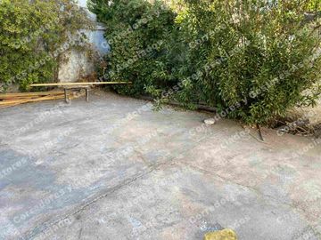 SE VENDE HERMOSA CASA ÑUÑOA