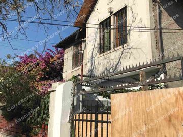 SE VENDE HERMOSA CASA ÑUÑOA