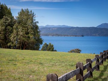 Espectacular Parcela de 5000m2 en Condominio con Acceso a Playa en Lago Calafquén, Panguipulli
