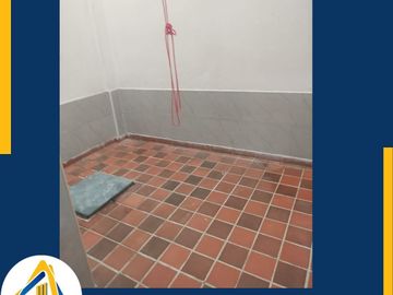 SE VENDE CASA BARRIO ARAGUANEY