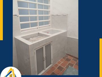 SE VENDE CASA BARRIO ARAGUANEY