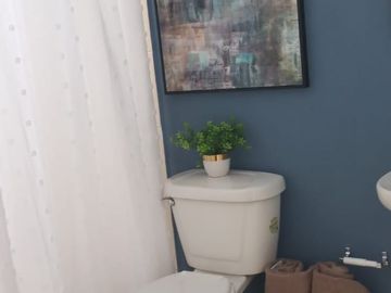 VENTA  DE CASA CON ALBERCA CERCA DE CUAUTLA