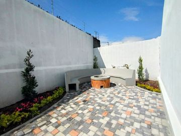 VENTA CASA VIP LOS CHILLOS - Moderna con Terraza, piscina, zona de fogata - Últimas 2 casas