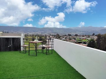 VENTA CASA VIP LOS CHILLOS - Moderna con Terraza, piscina, zona de fogata - Últimas 2 casas