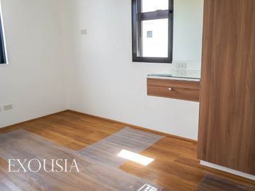 READY FOR OCCUPANCY 4 BEDROOM UNIT LOCATED AT ANABU, IMUS, CAVITE