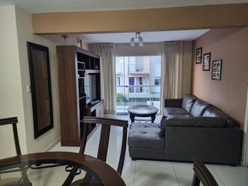 VENDO DEPARTAMENTO EN EL CONDOMINIO LAGUNAS DEL CHIPE