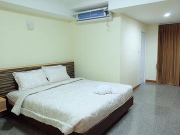 Ching Hao Grand Hotel 142.8sqwah 62rooms 210,000,000 Am: 065619----