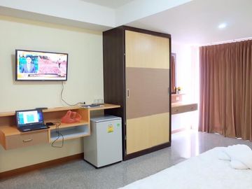 Ching Hao Grand Hotel 142.8sqwah 62rooms 210,000,000 Am: 065619----