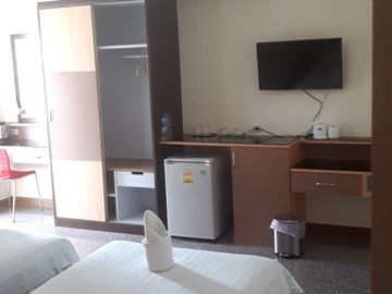 Ching Hao Grand Hotel 142.8sqwah 62rooms 210,000,000 Am: 065619----