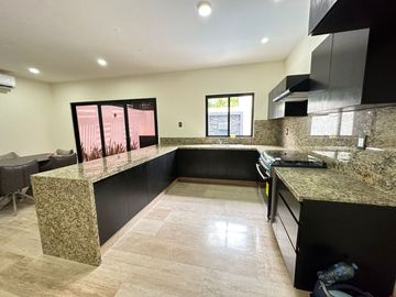 Casa en Venta Santa Helena - Fraccionamiento Lomas de la Rioja