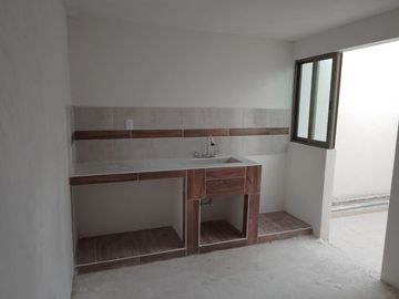 VENTA DE CASA 2 NIVELES 3 RECAMARAS EN FRACCIONAMIENTO VALLE DE LAS ESTRELLAS, MUY CERCA DE UNIVERSIDAD AUTONOMA DE HIDALGO Y HOSPITAL GENERAL EN MINE