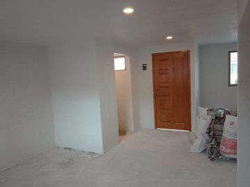 VENTA DE CASA 2 NIVELES 3 RECAMARAS EN FRACCIONAMIENTO VALLE DE LAS ESTRELLAS, MUY CERCA DE UNIVERSIDAD AUTONOMA DE HIDALGO Y HOSPITAL GENERAL EN MINE
