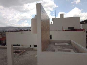 VENTA DE CASA 2 NIVELES 3 RECAMARAS EN FRACCIONAMIENTO VALLE DE LAS ESTRELLAS, MUY CERCA DE UNIVERSIDAD AUTONOMA DE HIDALGO Y HOSPITAL GENERAL EN MINE