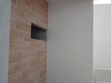 VENTA DE CASA 2 NIVELES 3 RECAMARAS EN FRACCIONAMIENTO VALLE DE LAS ESTRELLAS, MUY CERCA DE UNIVERSIDAD AUTONOMA DE HIDALGO Y HOSPITAL GENERAL EN MINE