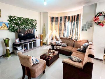 EN VENTA: amplia casa esquinera en sector Parque Lineal, Machala