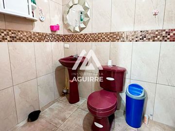 EN VENTA: amplia casa esquinera en sector Parque Lineal, Machala