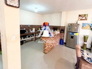 EN VENTA: amplia casa esquinera en sector Parque Lineal, Machala