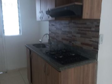 TE VENDO DIVINO APARTAMENTO CERCA DE LA AUTOPISTA Y EL METRO EN NAVARRA NIQUÍA.