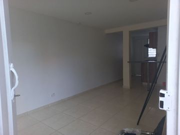 TE VENDO DIVINO APARTAMENTO CERCA DE LA AUTOPISTA Y EL METRO EN NAVARRA NIQUÍA.